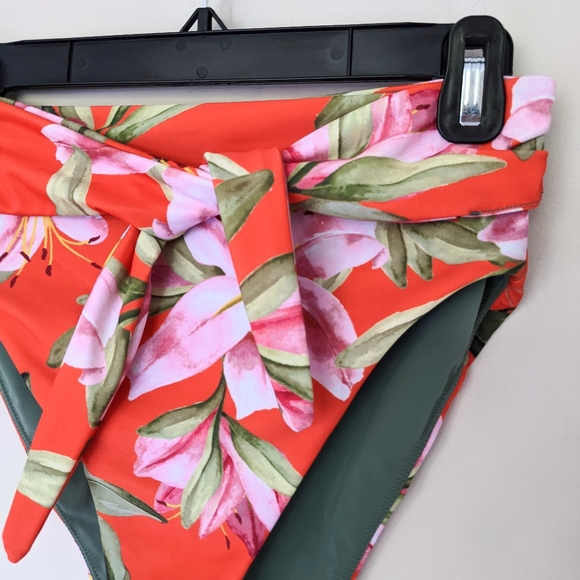 **NEW MARA HOFFMAN x REVOLVE Abigail Floral Bikini Set in Red Multi - Size Small - Picture 6 of 9